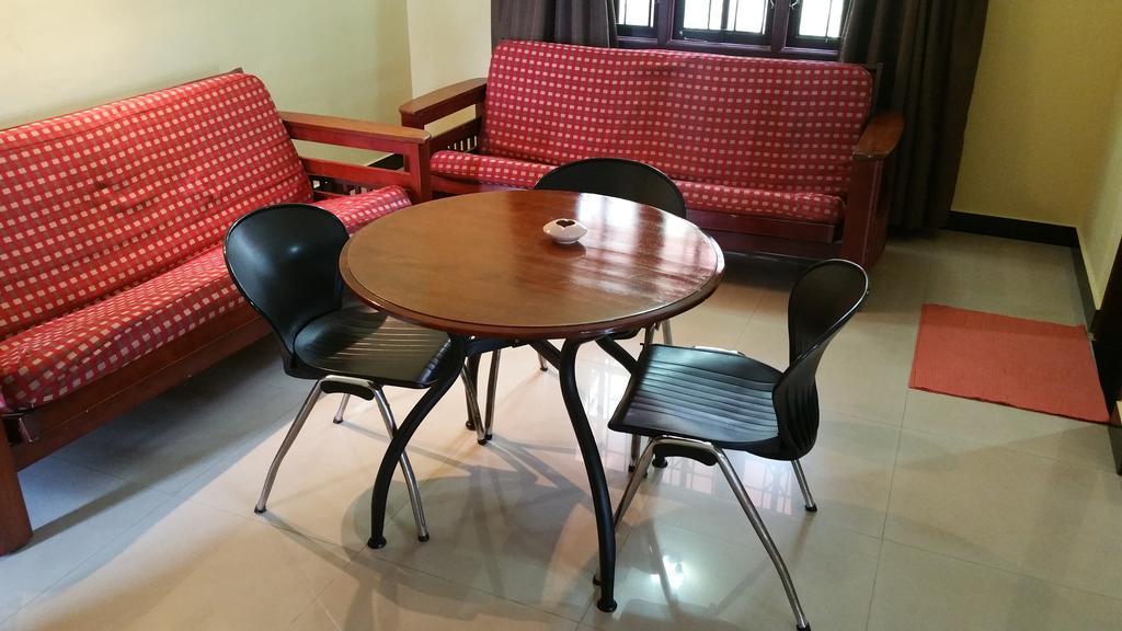 River View Guest House - Kavitha Residency Мангалор Екстериор снимка