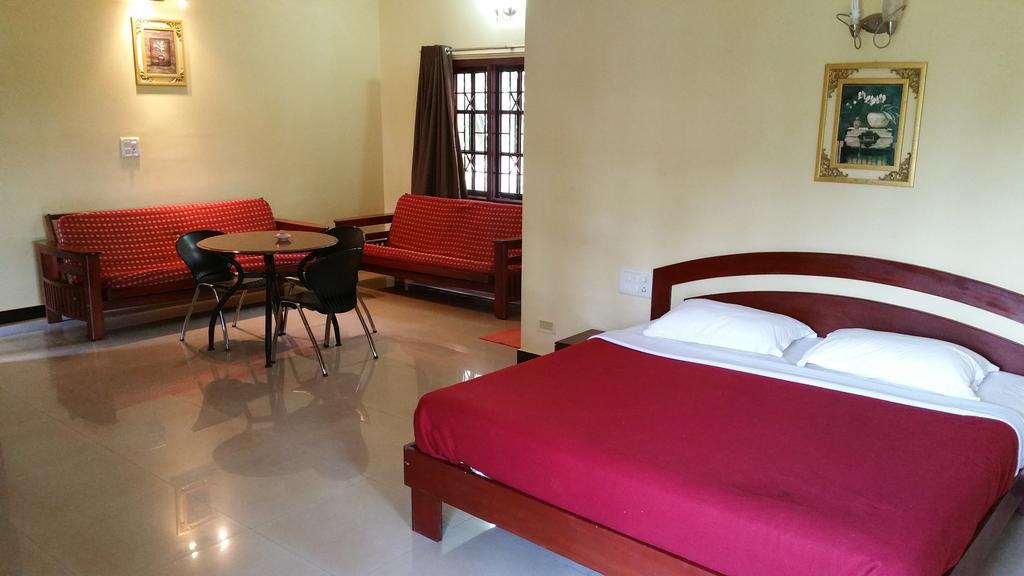 River View Guest House - Kavitha Residency Мангалор Екстериор снимка